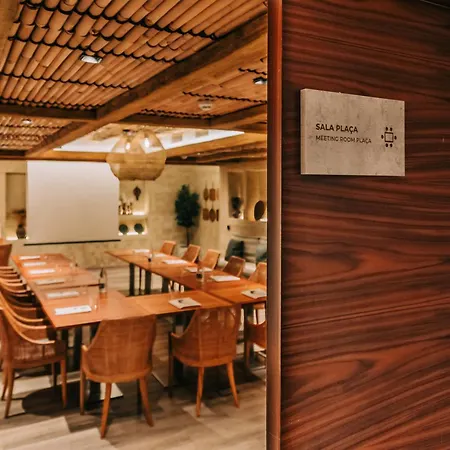 Gran Claustre Boutique & التافولا