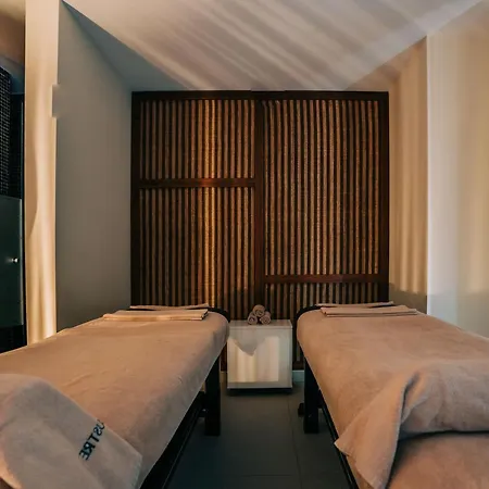 فندق Gran Claustre Boutique & 4*