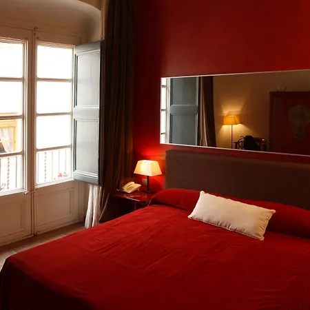 Gran Claustre Boutique & فندق التافولا